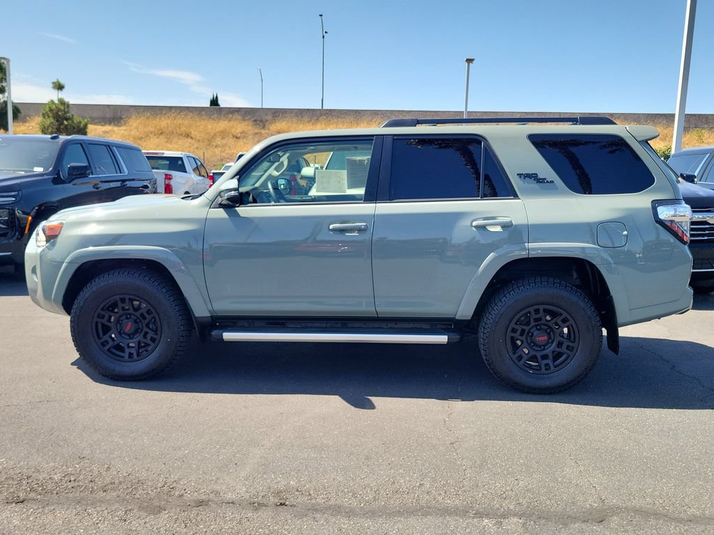 Used 2023 Toyota 4Runner TRD Off-Road Premium w/ Off Road Premium Plus Package AWD/4WD image 32