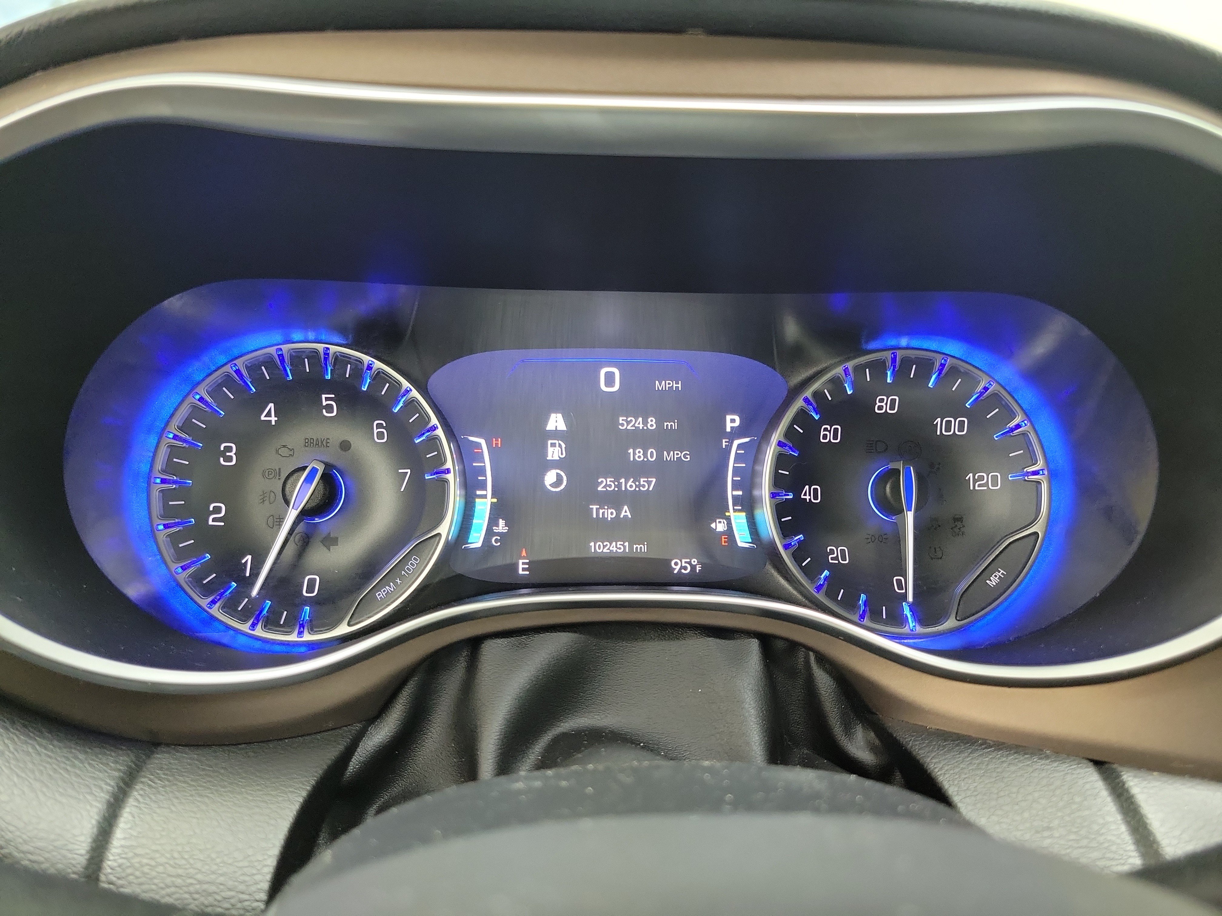 Used 2017 Chrysler Pacifica Touring-L Plus w/ Tire & Wheel Group FWD image 29