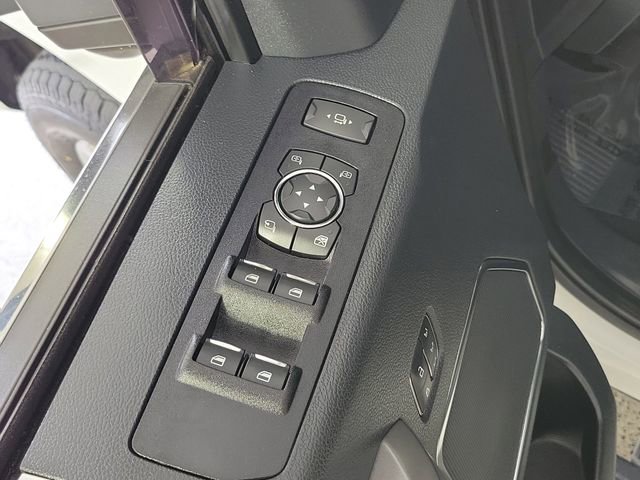 Used 2022 Ford F250 Platinum w/ FX4 Off-Road Package AWD/4WD image 22