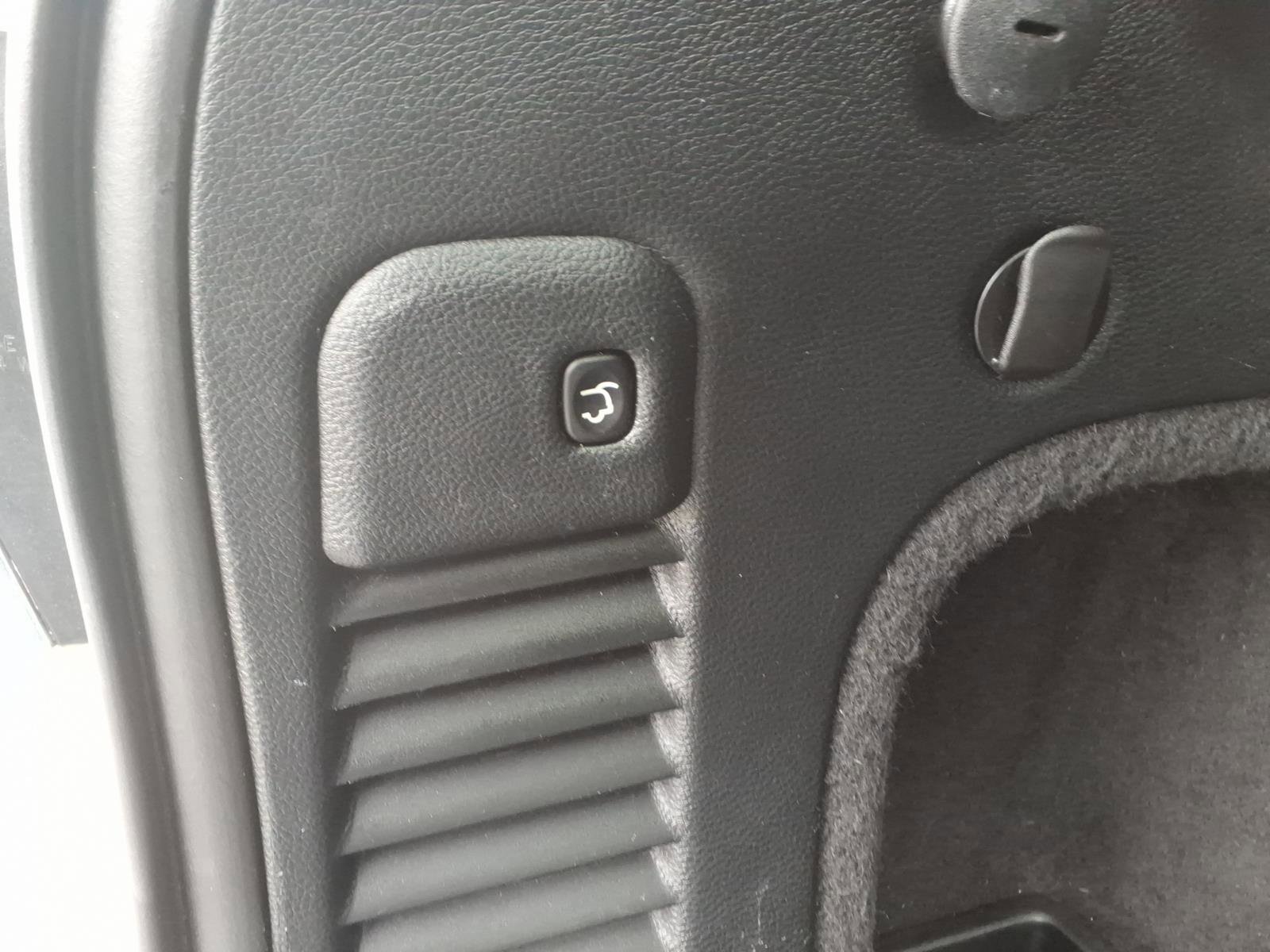 Used 2020 Jeep Grand Cherokee Limited image 18