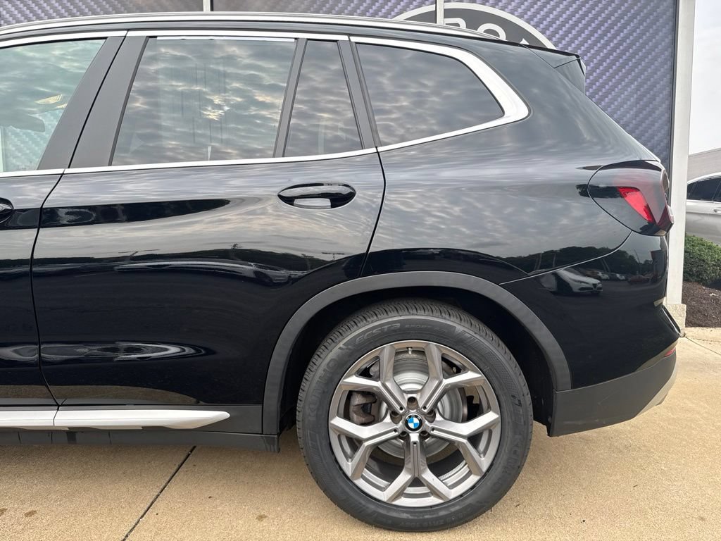 Used 2023 BMW X3 xDrive30i w/ Convenience Package AWD/4WD image 14