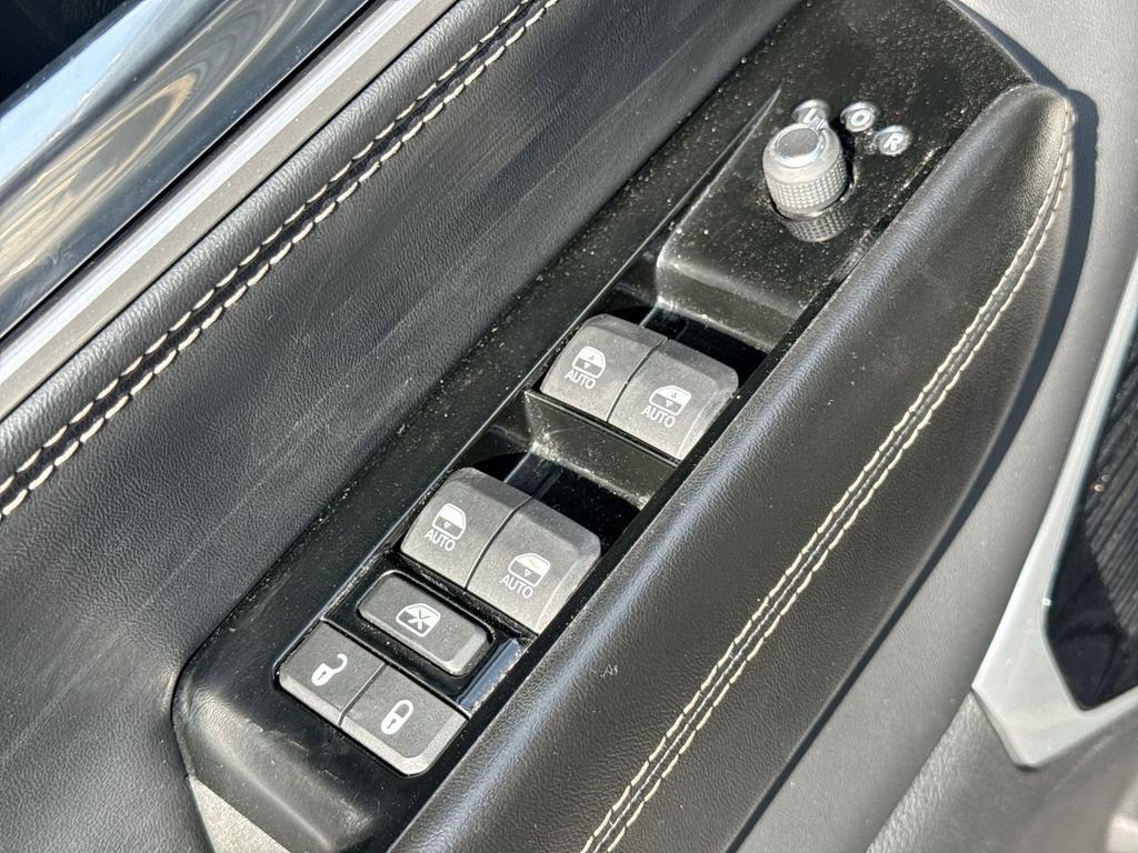 Used 2022 Jeep Wagoneer Series III w/ Premium Group I image 13