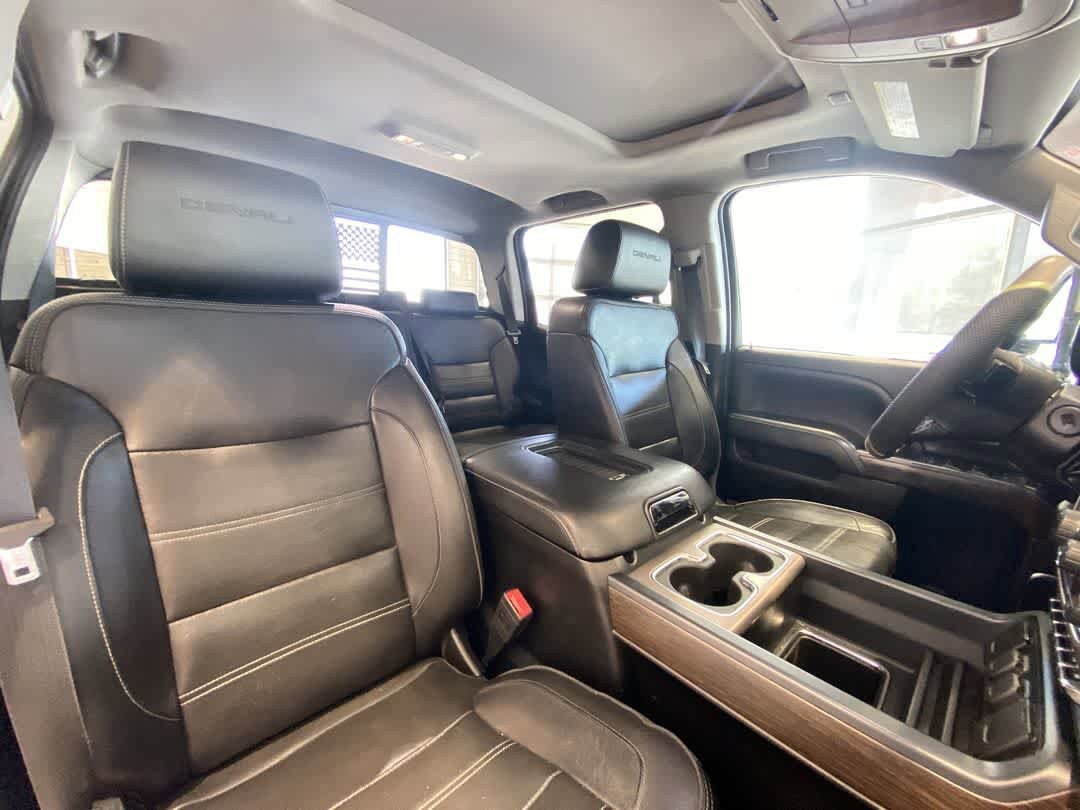 Used 2018 GMC Sierra 3500 Denali w/ Duramax Plus Package AWD/4WD image 28