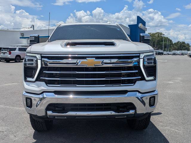 Used 2024 Chevrolet Silverado 2500 LTZ w/ LTZ Plus Package AWD/4WD image 9