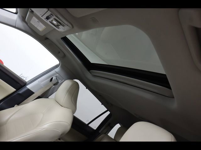 Used 2021 Toyota Highlander XLE image 39