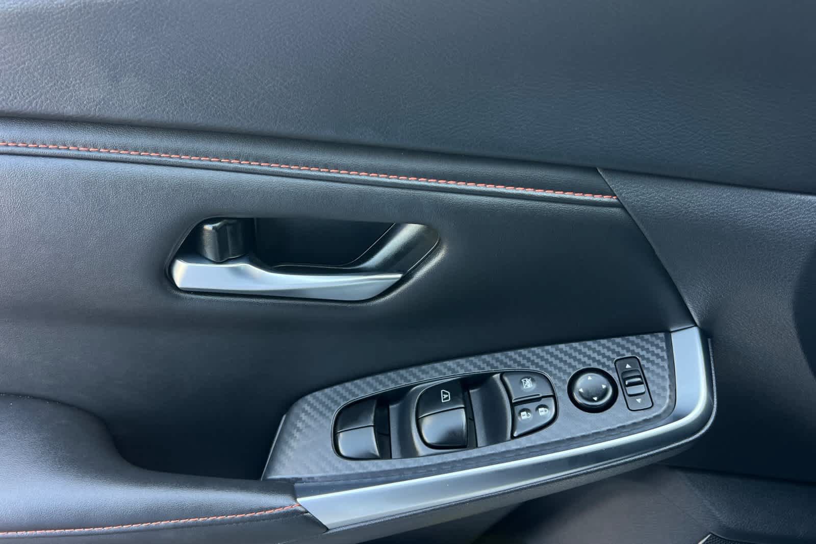 Certified 2025 Nissan Sentra SR FWD image 12