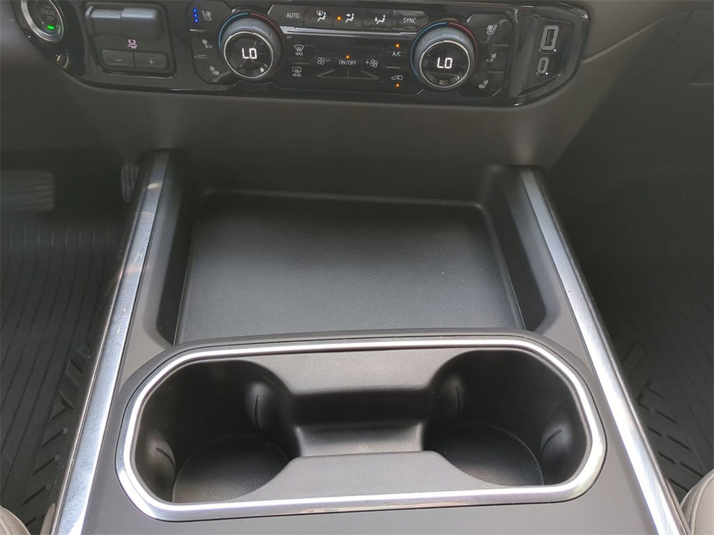 Used 2025 Chevrolet Silverado 2500 LTZ w/ LTZ Premium Package image 27