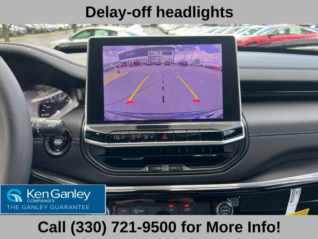 Used 2026 Jeep Compass Latitude AWD/4WD image 33