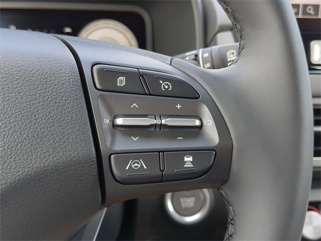 Used 2023 Hyundai Kona Limited image 28