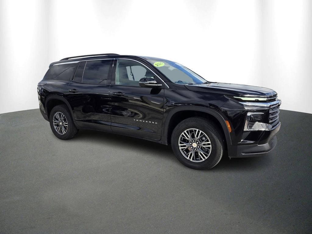 Certified 2025 Chevrolet Traverse LT FWD image 2