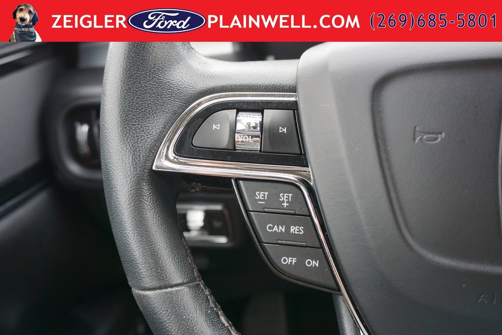 Used 2022 Lincoln Nautilus AWD w/ Premium Package image 25