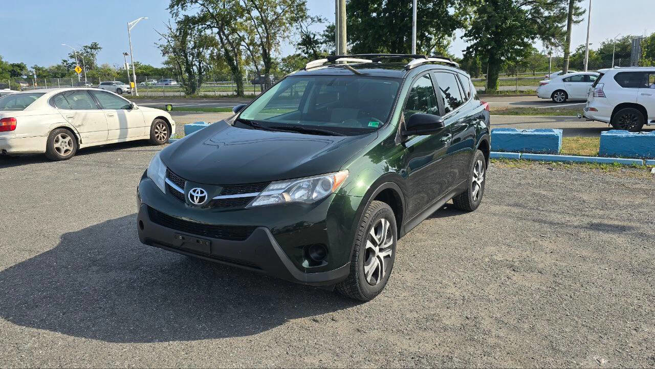 Used 2013 Toyota RAV4 LE image 1