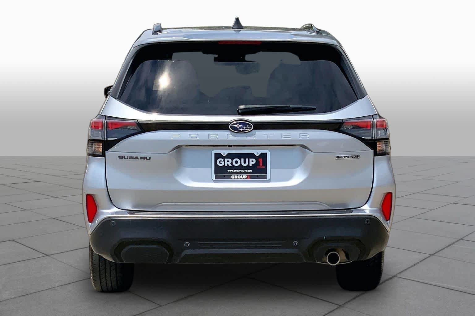 Used 2025 Subaru Forester Touring AWD/4WD image 5