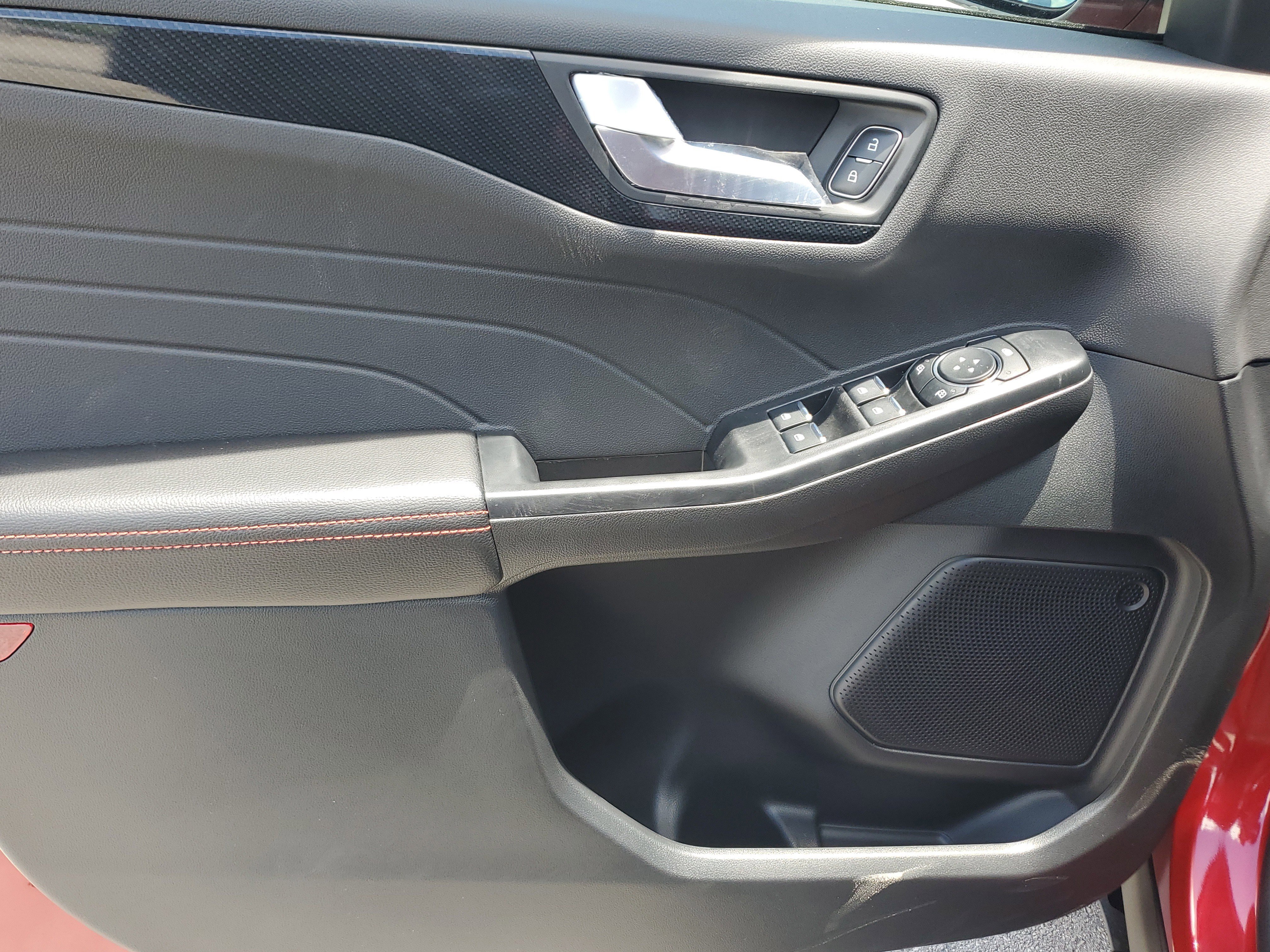 New 2025 Ford Escape ST-Line w/ Tech Pack #1 image 12