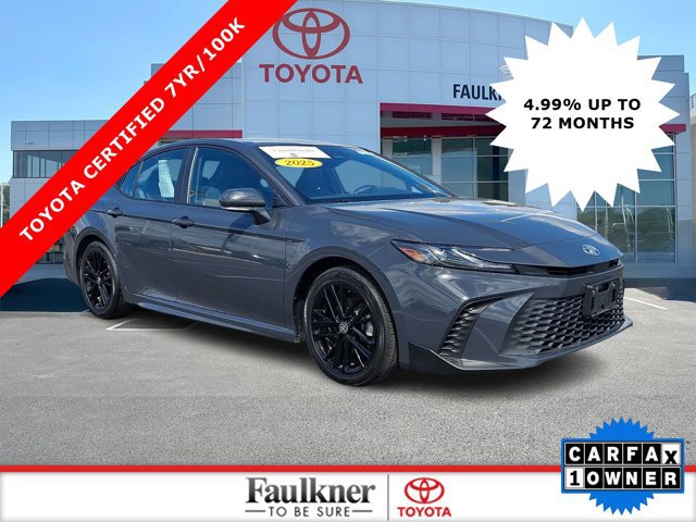 Certified 2025 Toyota Camry SE FWD image 1