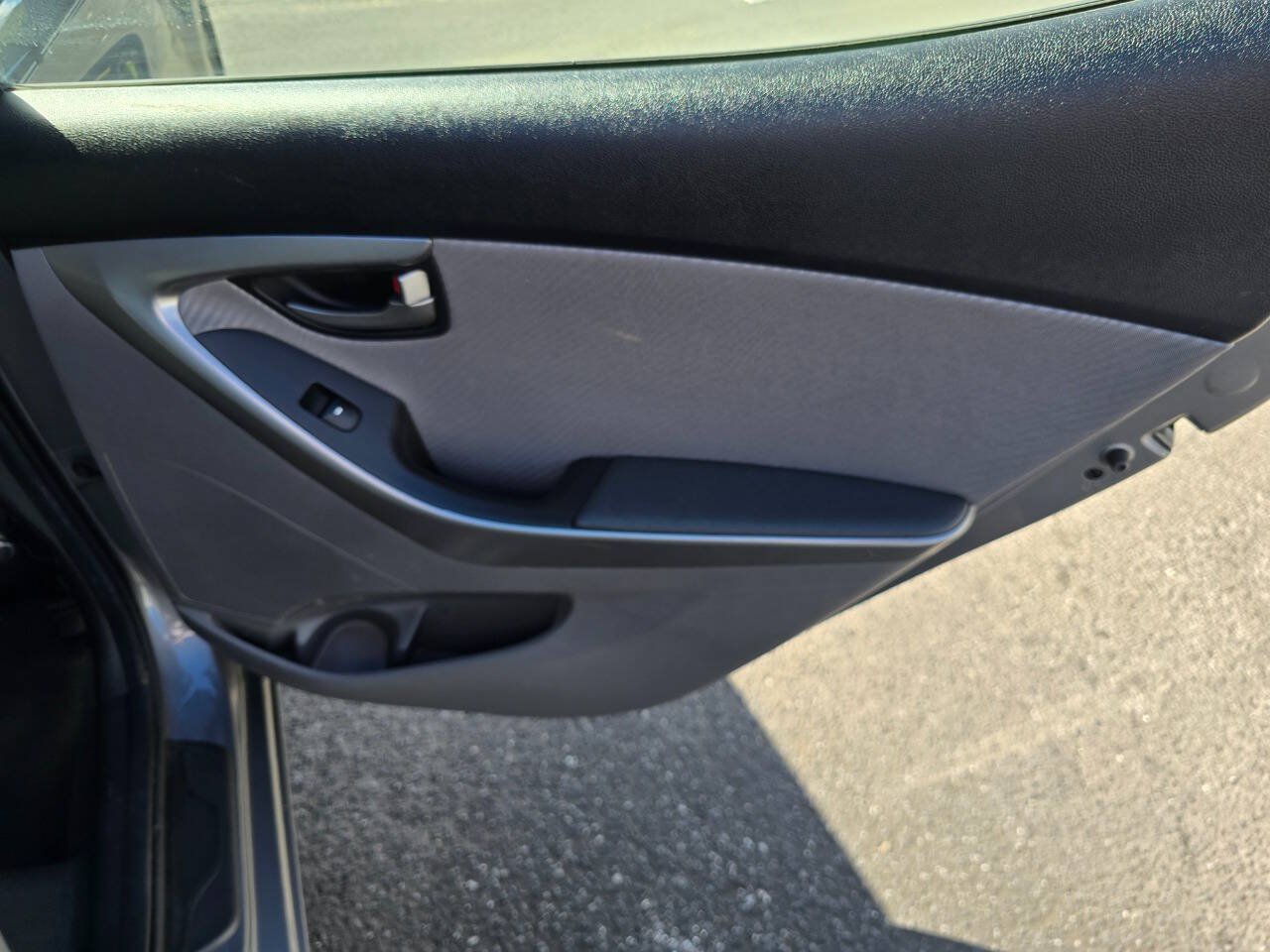 Used 2013 Hyundai Elantra GLS w/ Preferred Pkg FWD image 26