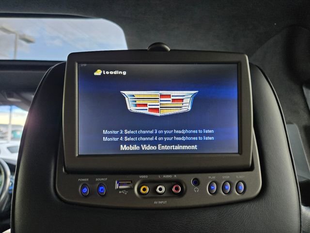 Used 2018 Cadillac Escalade ESV Platinum AWD/4WD image 38