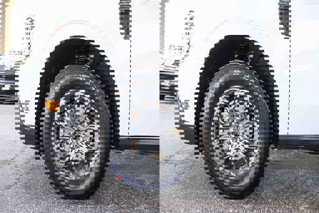 New 2026 Ford Maverick XLT image 11