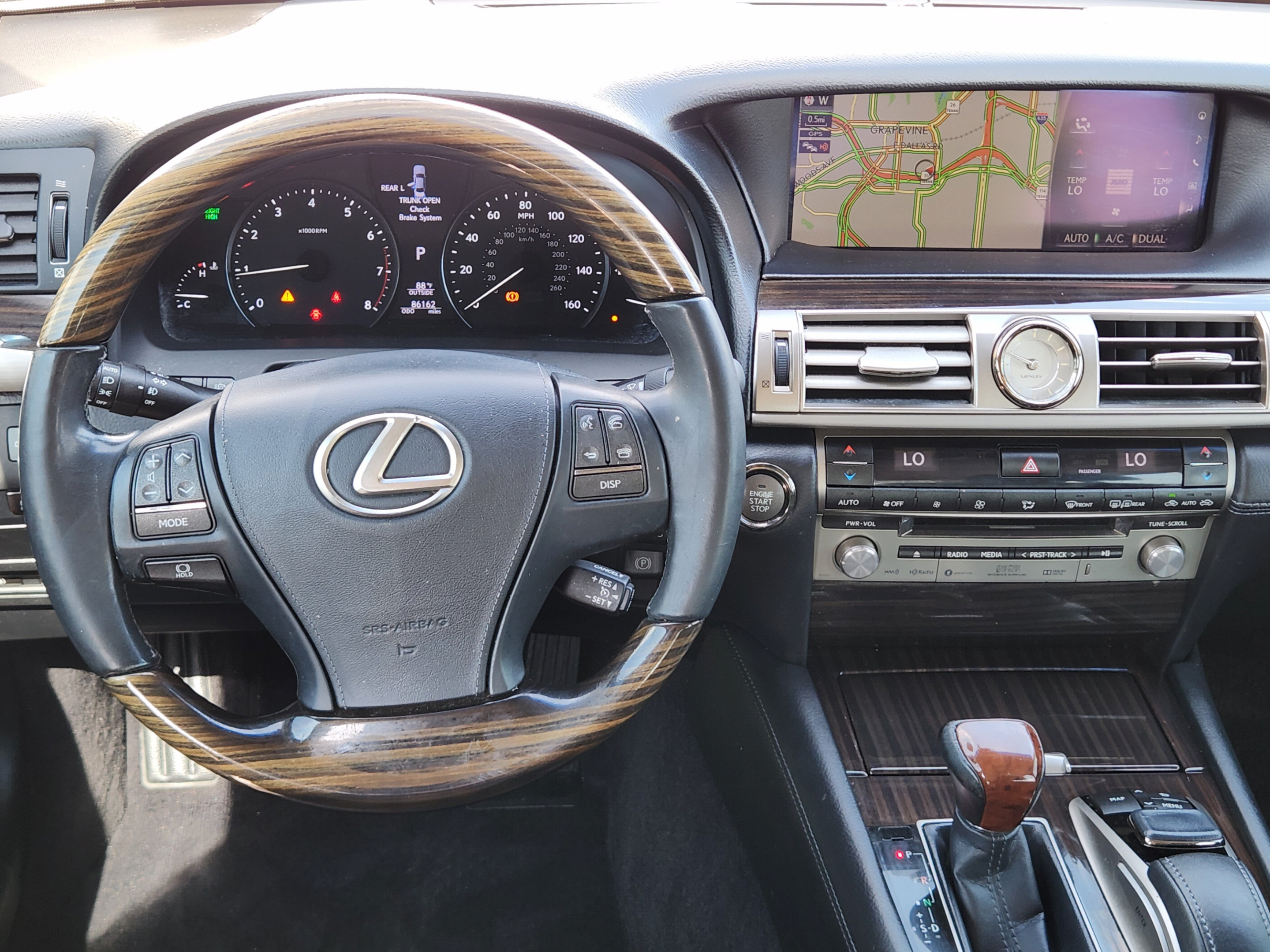 Used 2016 Lexus LS 460 L RWD image 26