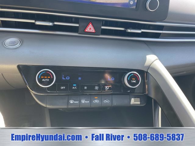 Used 2023 Hyundai Elantra SEL FWD image 21
