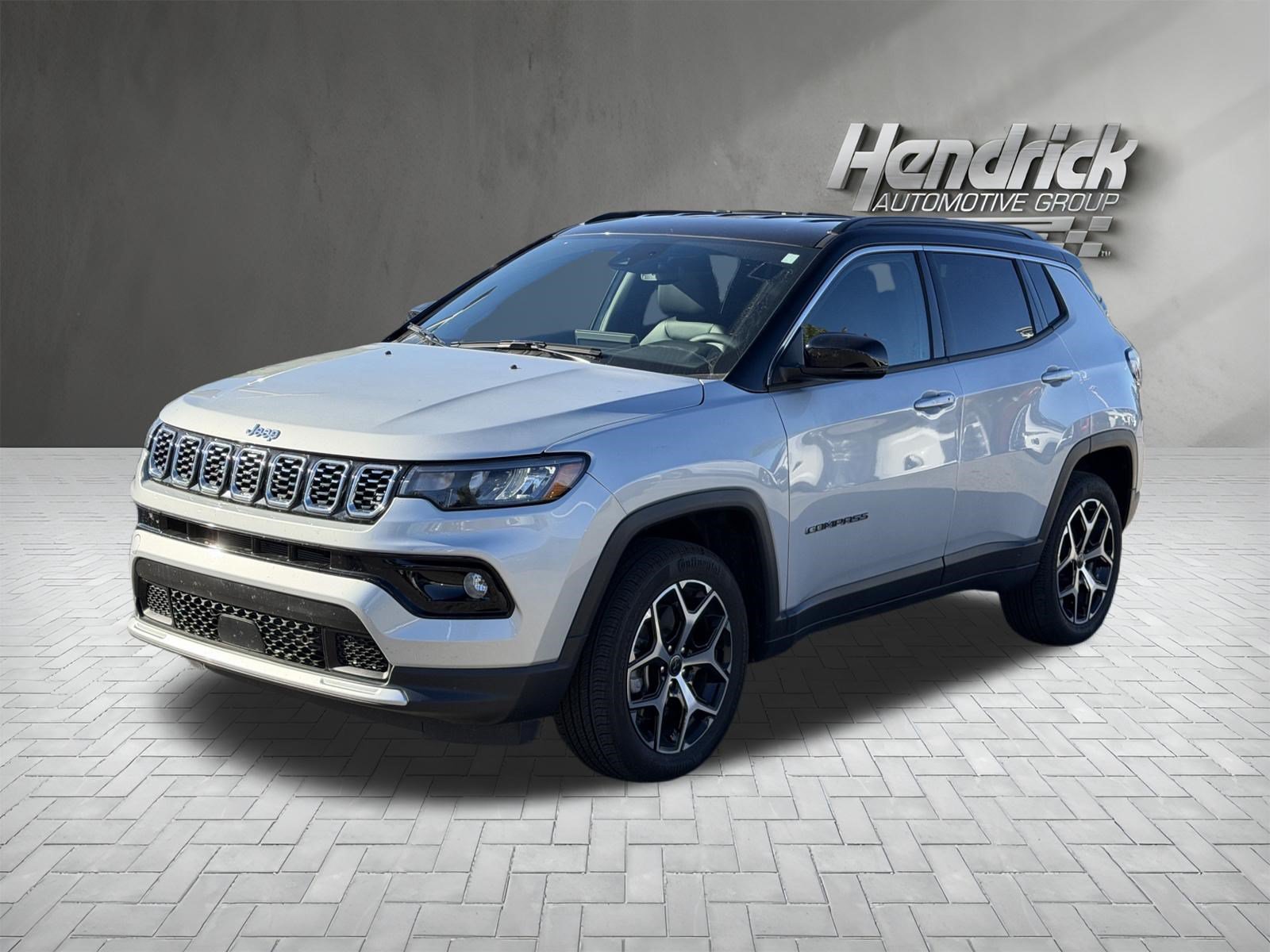 Used 2025 Jeep Compass Limited AWD/4WD image 5