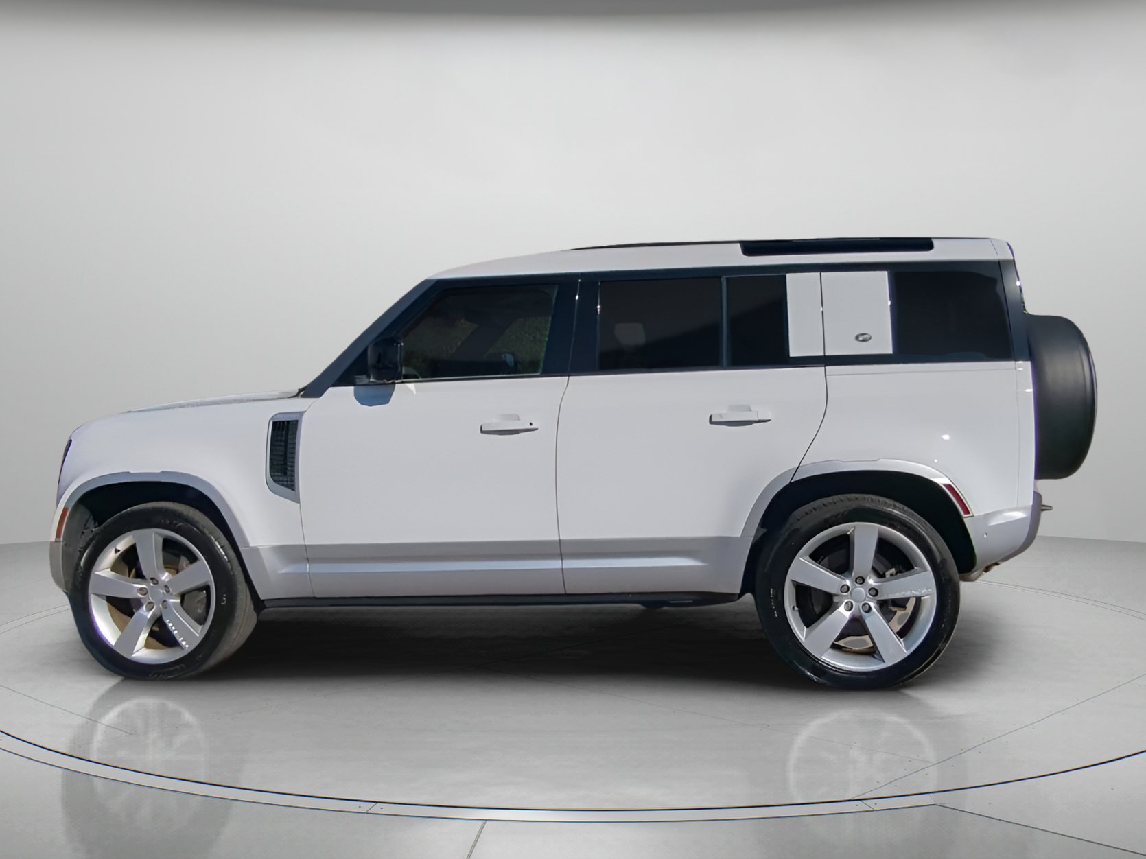 Used 2022 Land Rover Defender 110 SE image 13