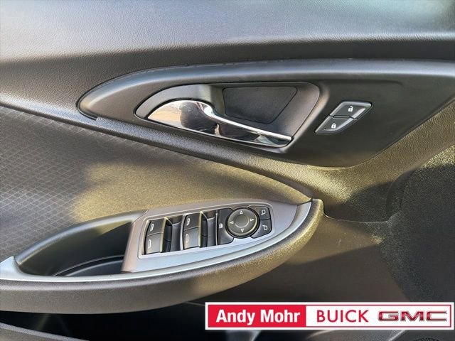 Used 2024 Chevrolet Malibu LT FWD image 22