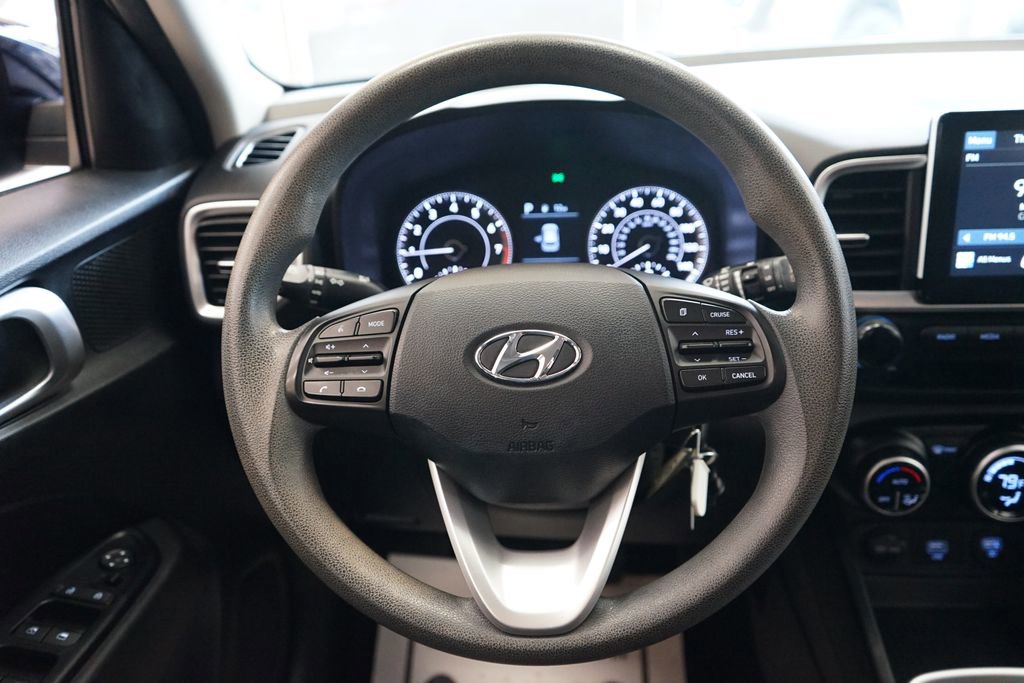 Used 2020 Hyundai Venue SEL FWD image 27