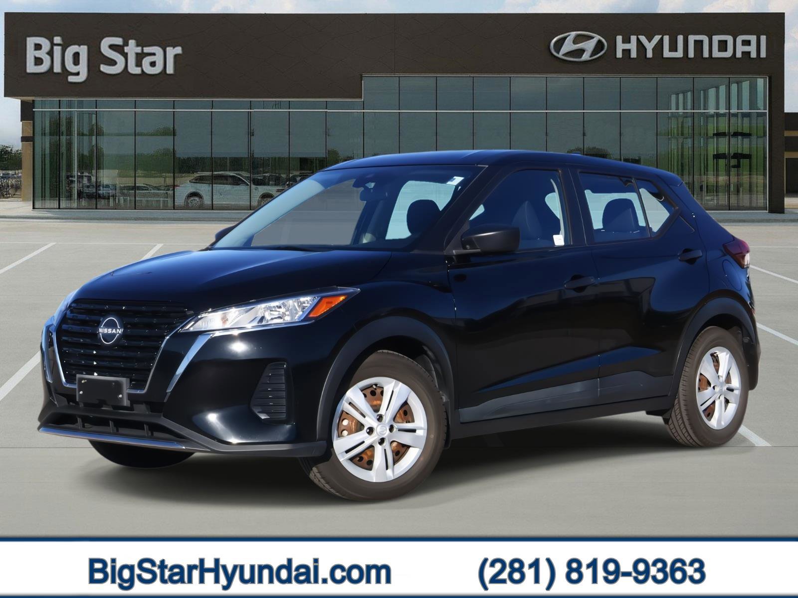 Used 2022 Nissan Kicks S image 1