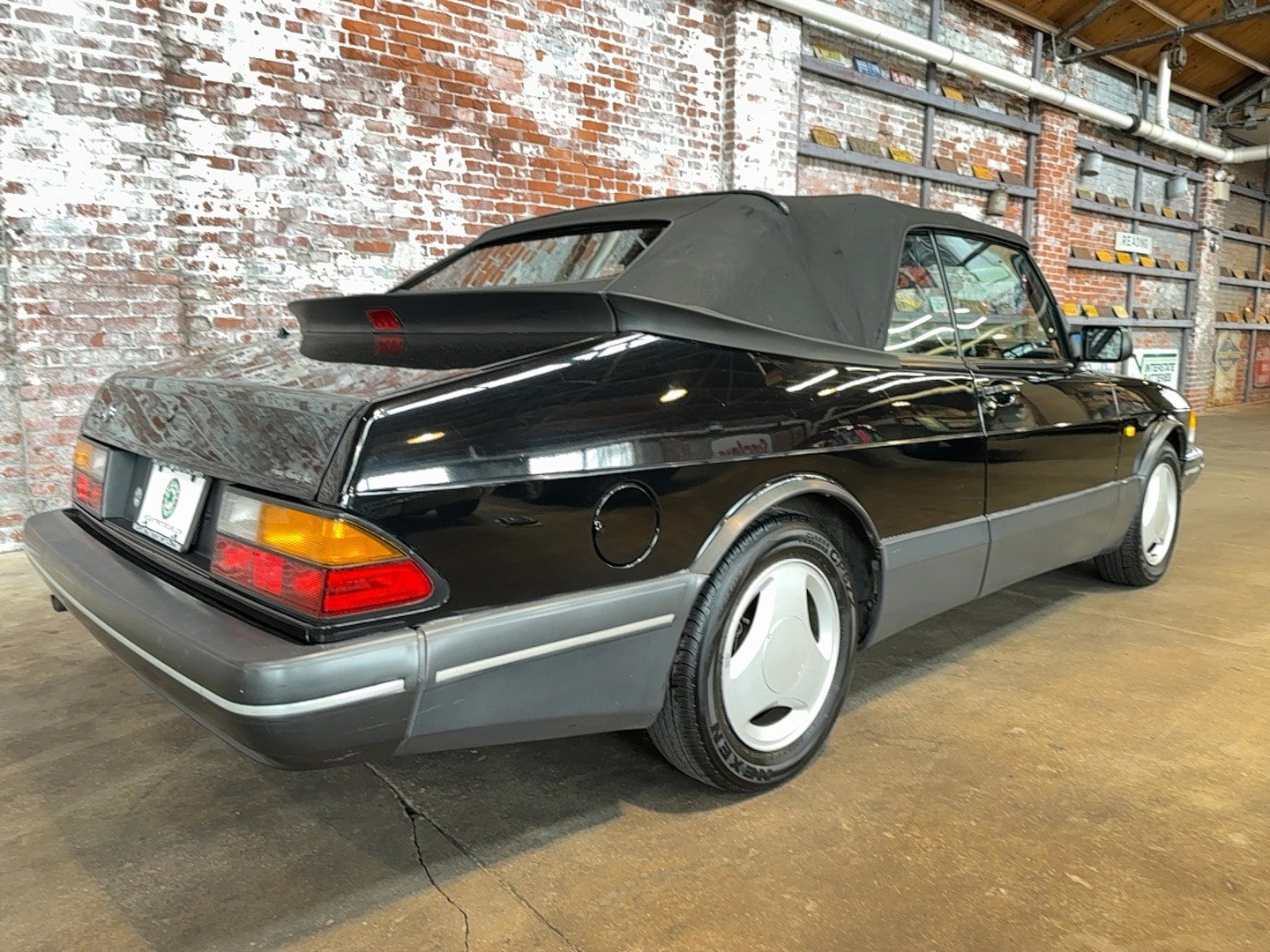 Used 1988 Saab 900 Turbo image 3