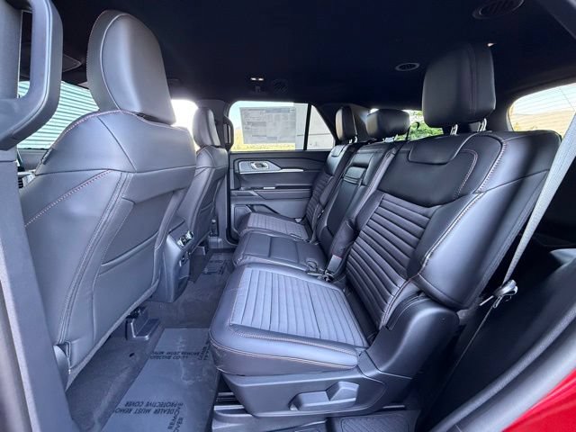 New 2026 Ford Explorer ST-Line w/ ST-Line Street Pack AWD/4WD image 8