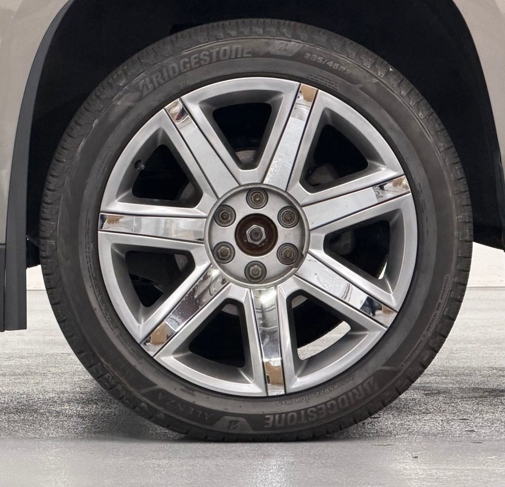 Used 2019 Cadillac Escalade Premium Luxury image 9