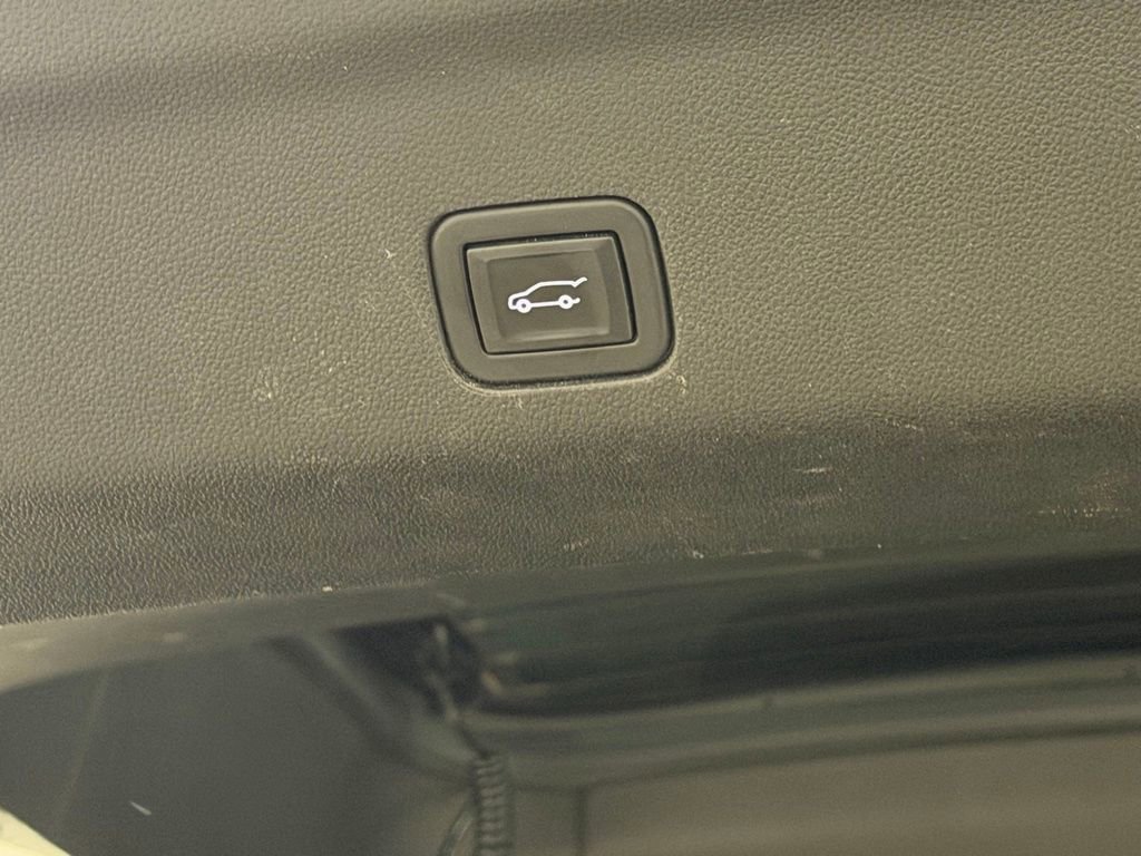 Used 2021 Chevrolet Tahoe High Country w/ Premium Package image 31