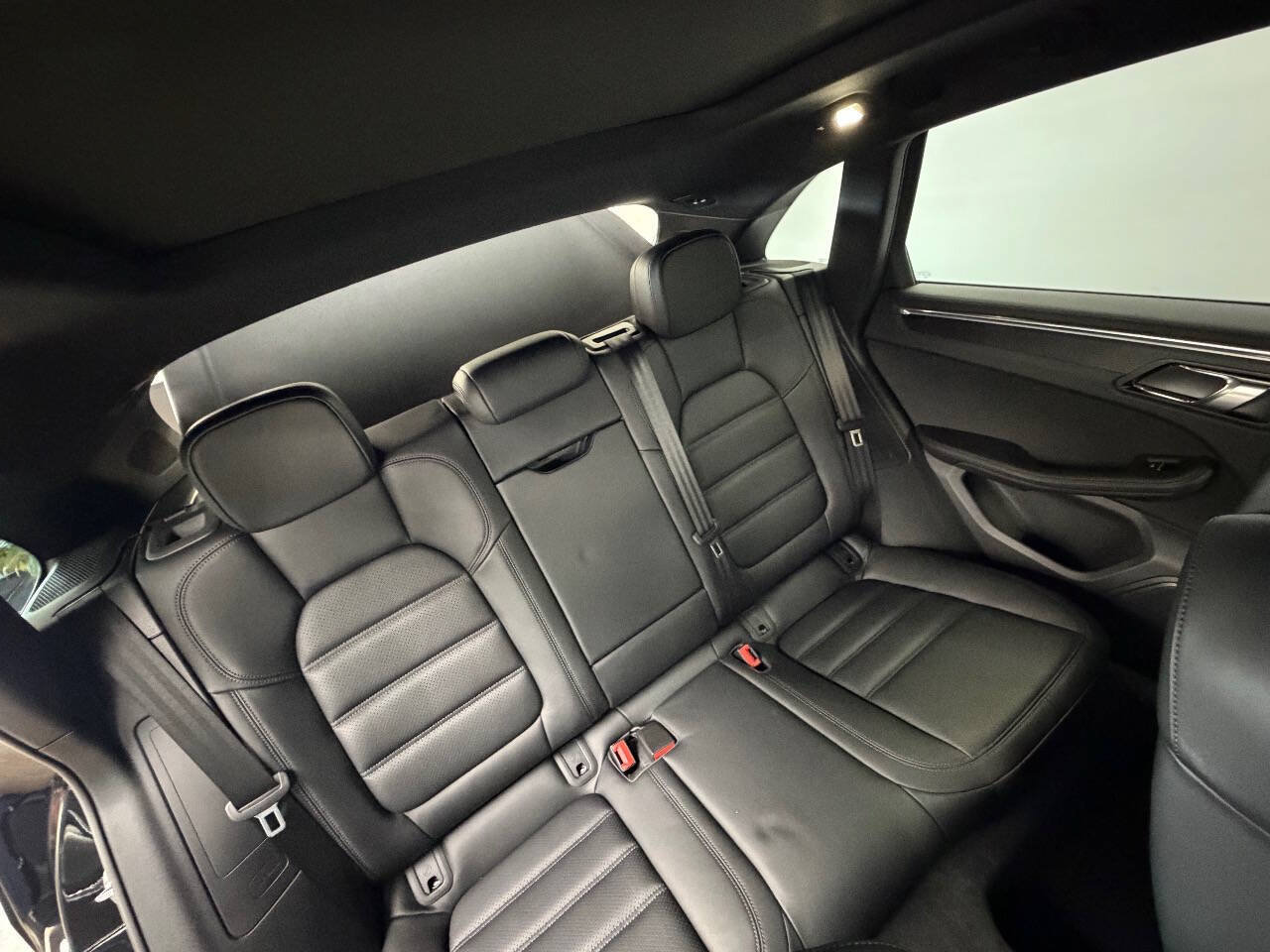 Used 2025 Porsche Macan GTS w/ Premium Package Plus (PU3) AWD/4WD image 74