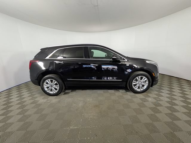 Used 2023 Cadillac XT5 Luxury w/ LPO, Floor Liner Package AWD/4WD image 4