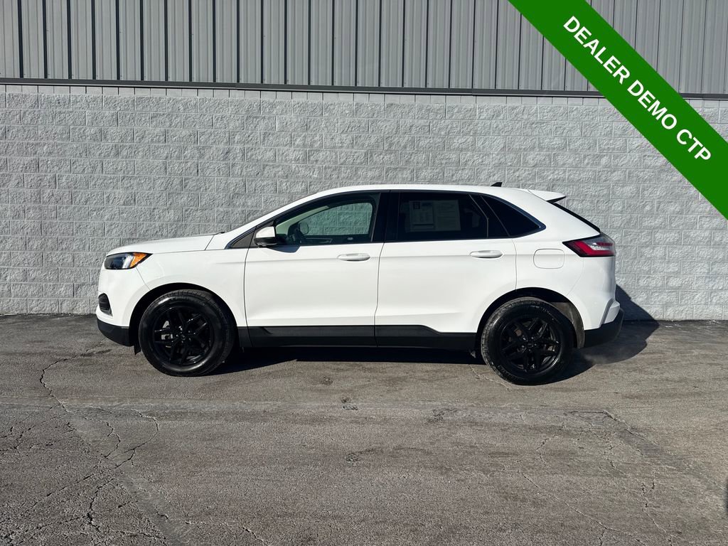 Used 2024 Ford Edge SEL w/ Convenience Package
