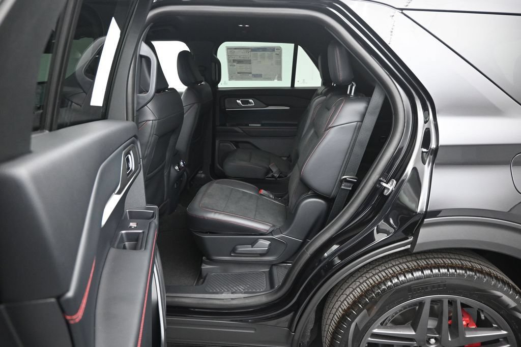 New 2026 Ford Explorer ST RWD image 18