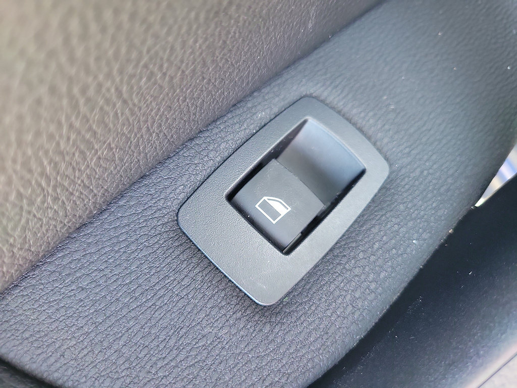 Used 2020 BMW X1 sDrive28i FWD image 17
