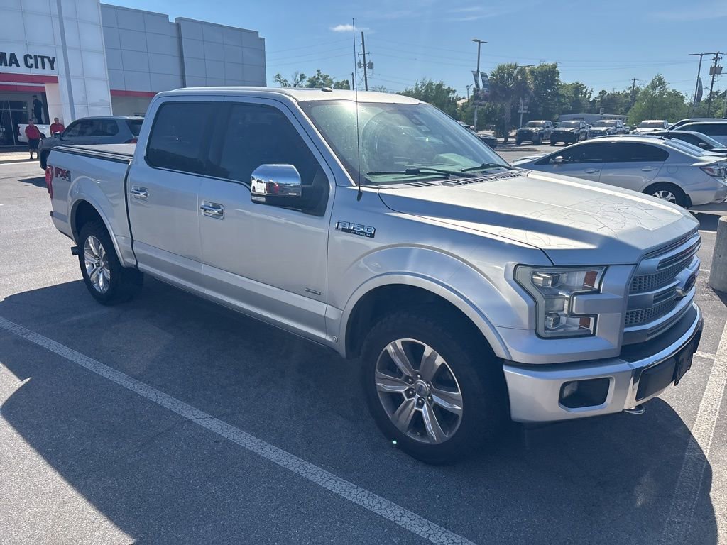Used 2017 Ford F150 Platinum w/ Equipment Group 701A Luxury AWD/4WD image 11