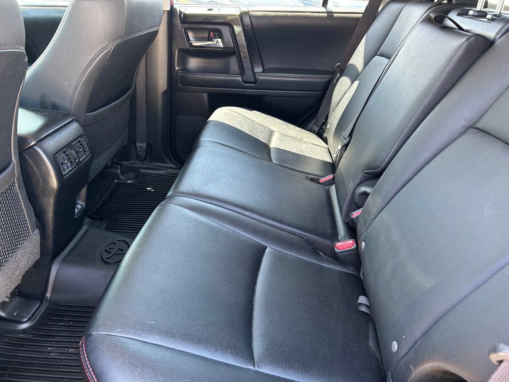 Certified 2022 Toyota 4Runner TRD Off-Road Premium AWD/4WD image 16