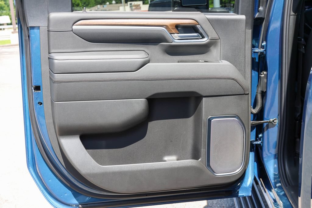 New 2026 Chevrolet Silverado 3500 High Country w/ High Country Premium Package AWD/4WD image 10
