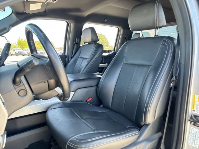 Used 2022 Ford F350 Lariat w/ Black Appearance Package AWD/4WD image 11