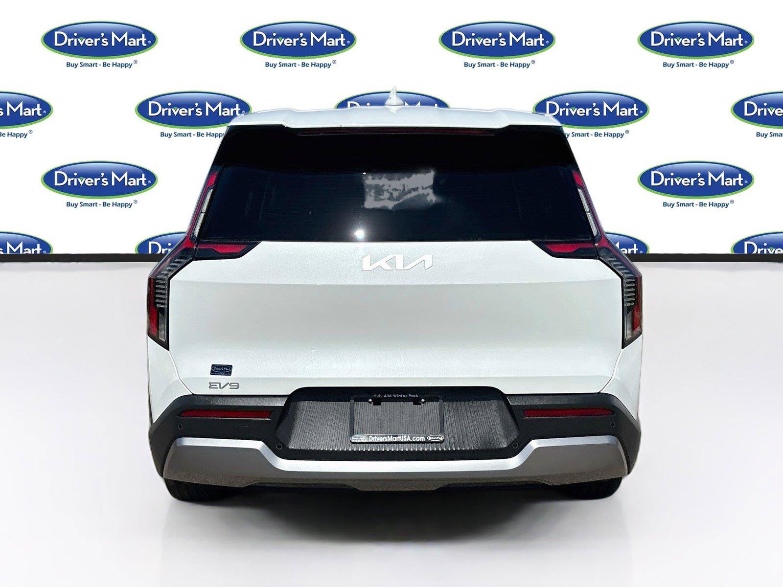 Used 2024 Kia EV9 Light Long Range RWD image 6
