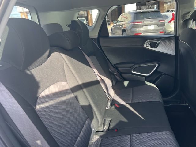 Used 2022 Kia Soul LX image 20