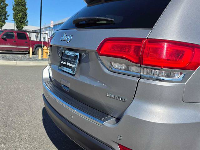 Used 2017 Jeep Grand Cherokee Limited AWD/4WD image 14
