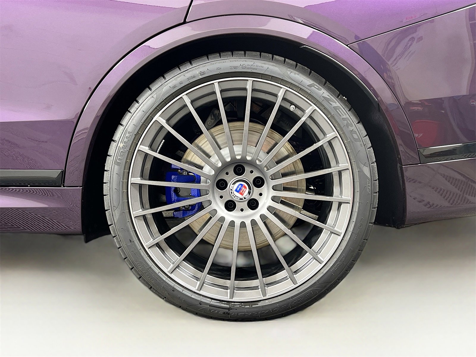 New 2026 BMW ALPINA XB7 image 35