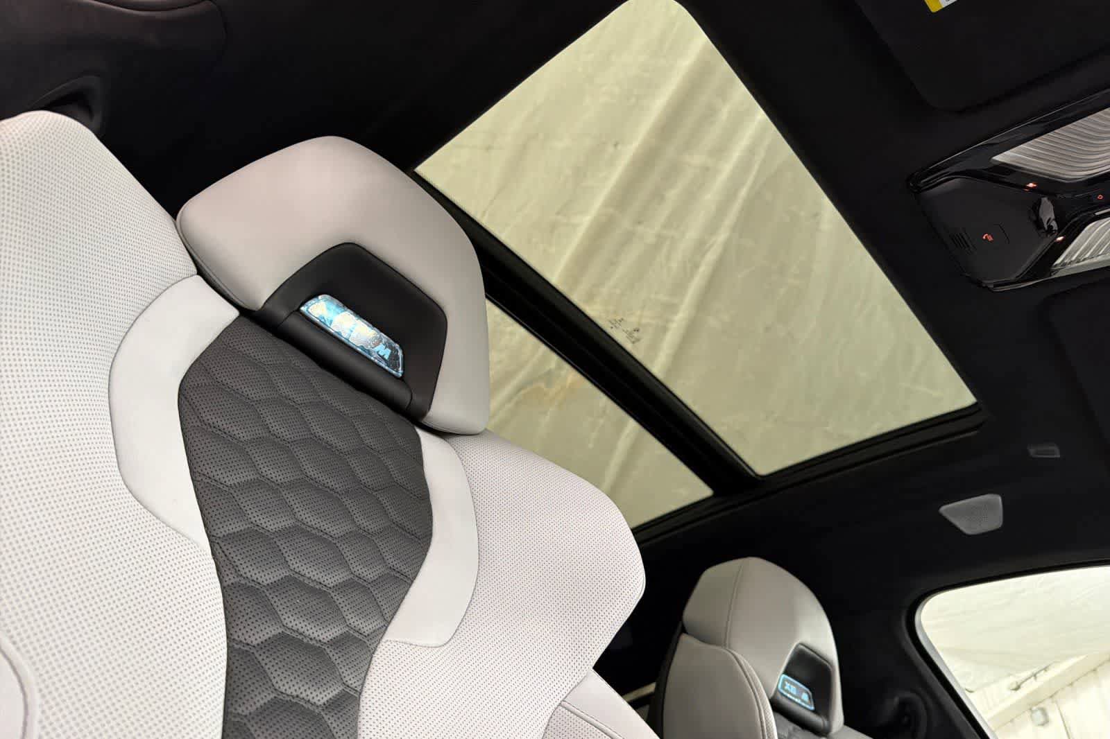 Used 2023 BMW X6 M w/ Executive Package AWD/4WD image 17