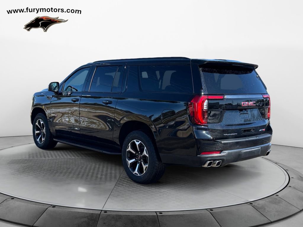 Used 2025 GMC Yukon XL AT4 AWD/4WD image 5