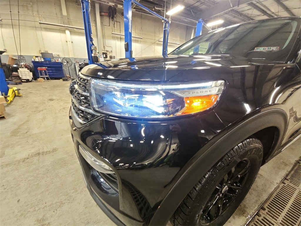 Used 2022 Ford Explorer XLT w/ Equipment Group 202A image 29