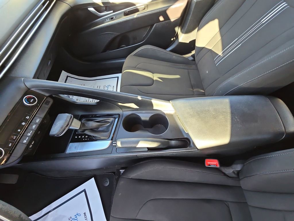 Used 2023 Hyundai Elantra SEL image 14